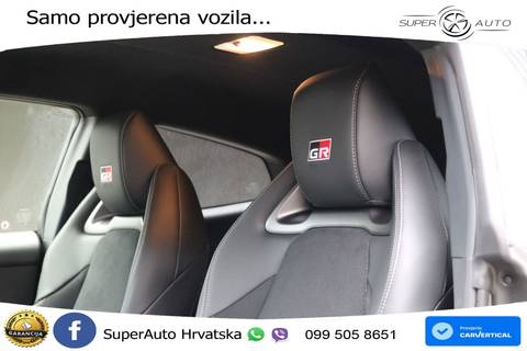 2024 Toyota Yaris — sličica 9