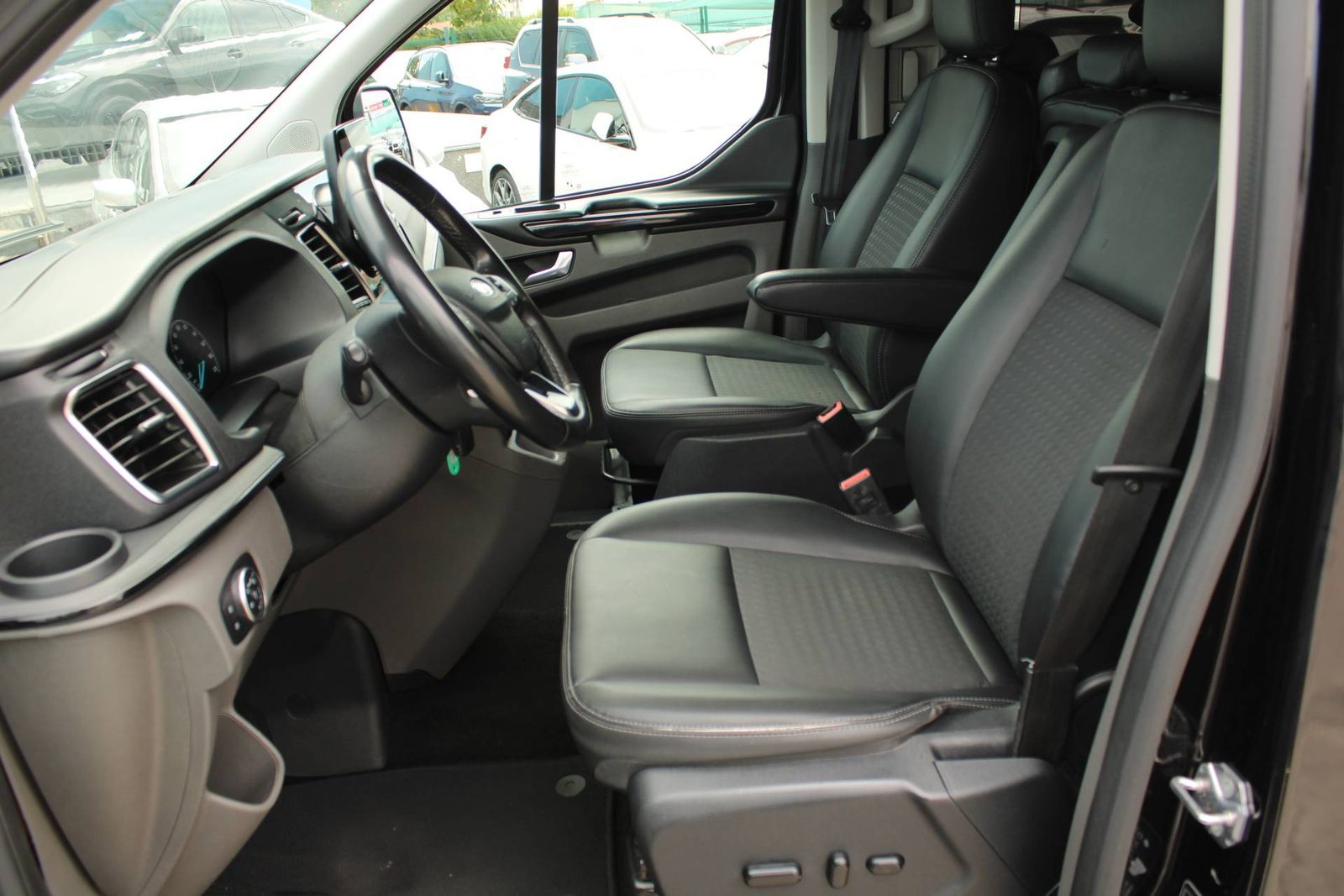 2024 Ford Tourneo — fotografija 10