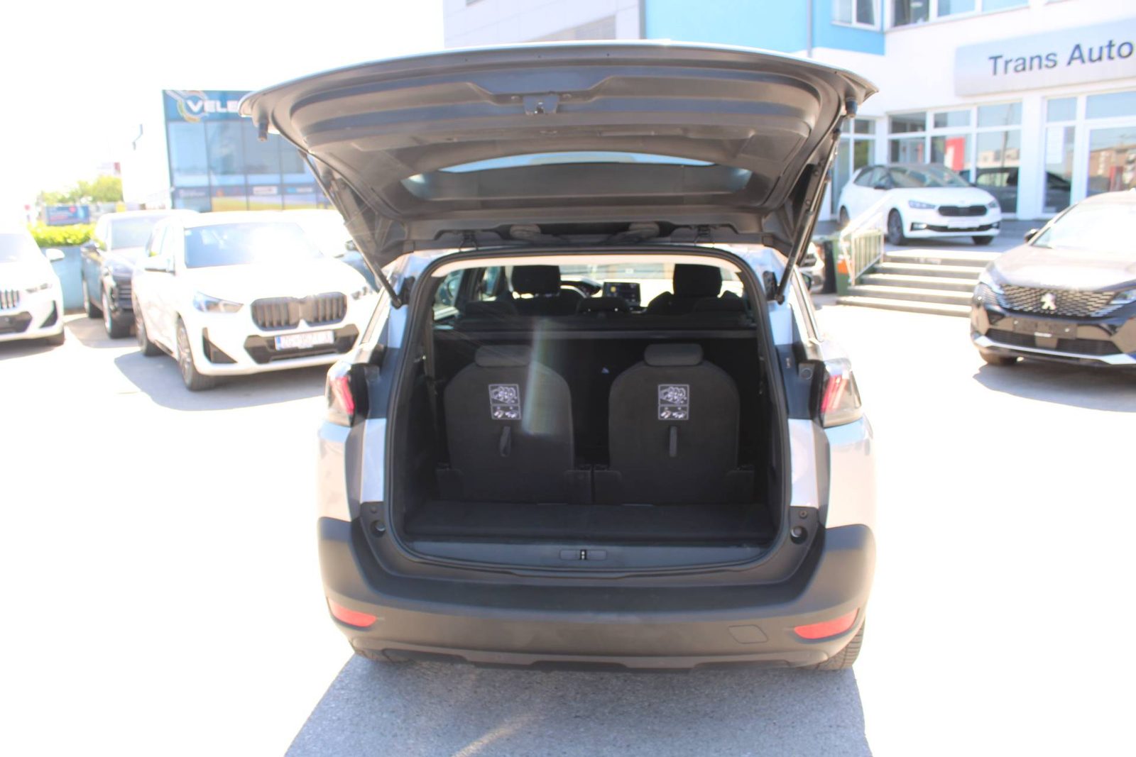 2022 Peugeot 5008 — fotografija 9