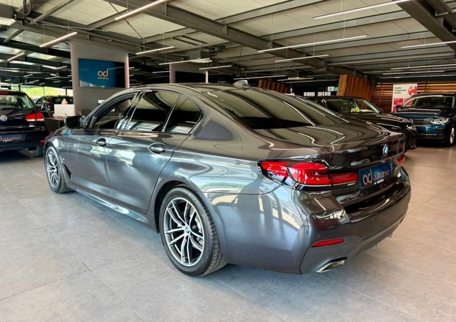 2020 BMW Serija 5 — fotografija 5
