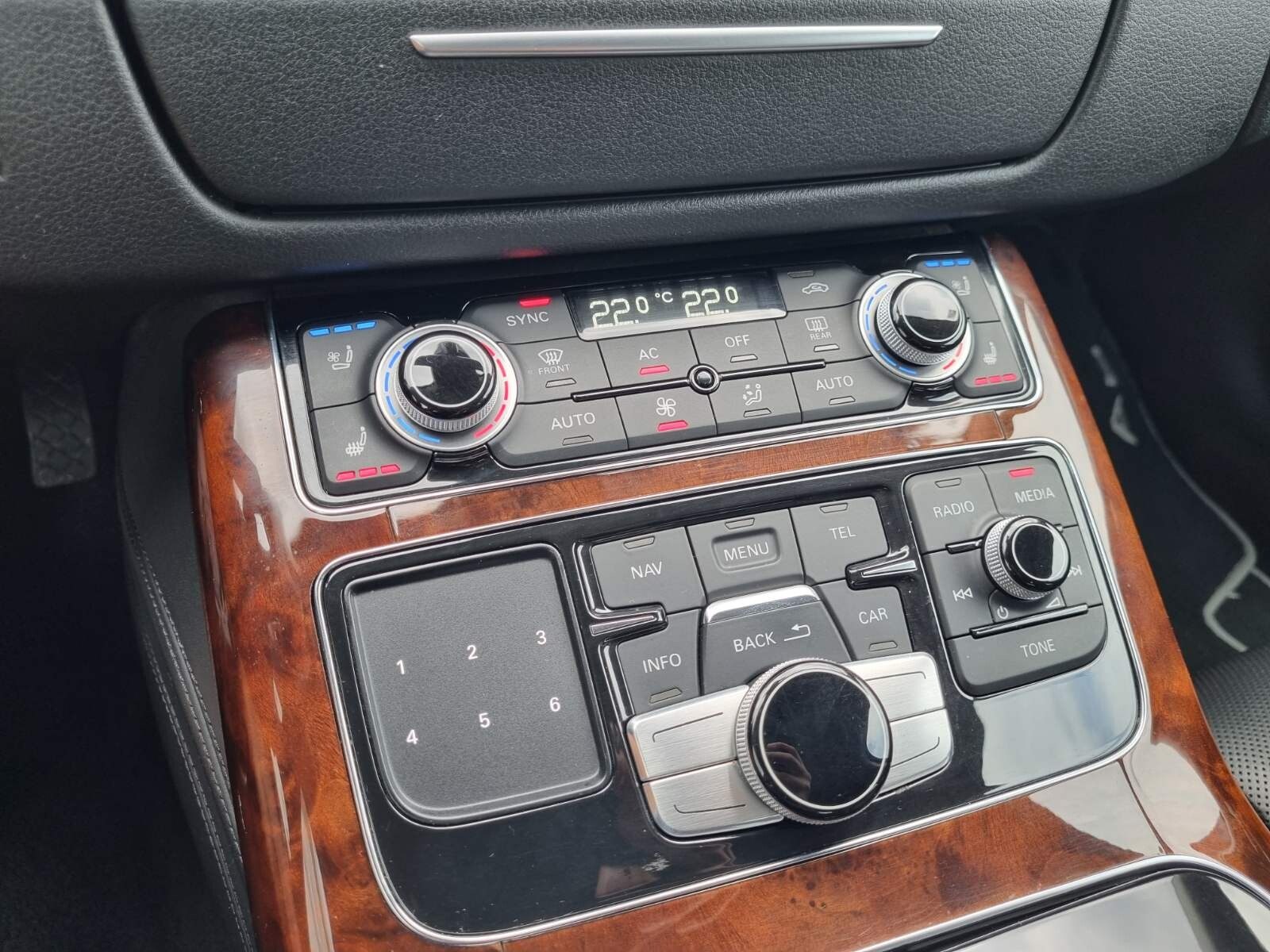 2013 Audi A8 — fotografija 21