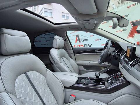 2012 Audi S8 — sličica 19