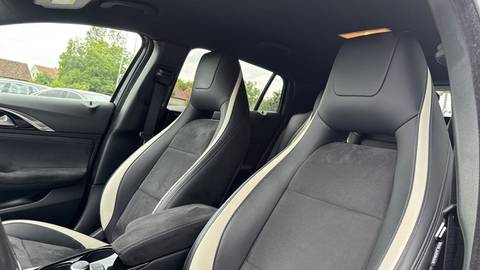 2017 Infiniti Q30 — sličica 8