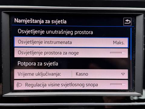 2019 Volkswagen Passat — sličica 16