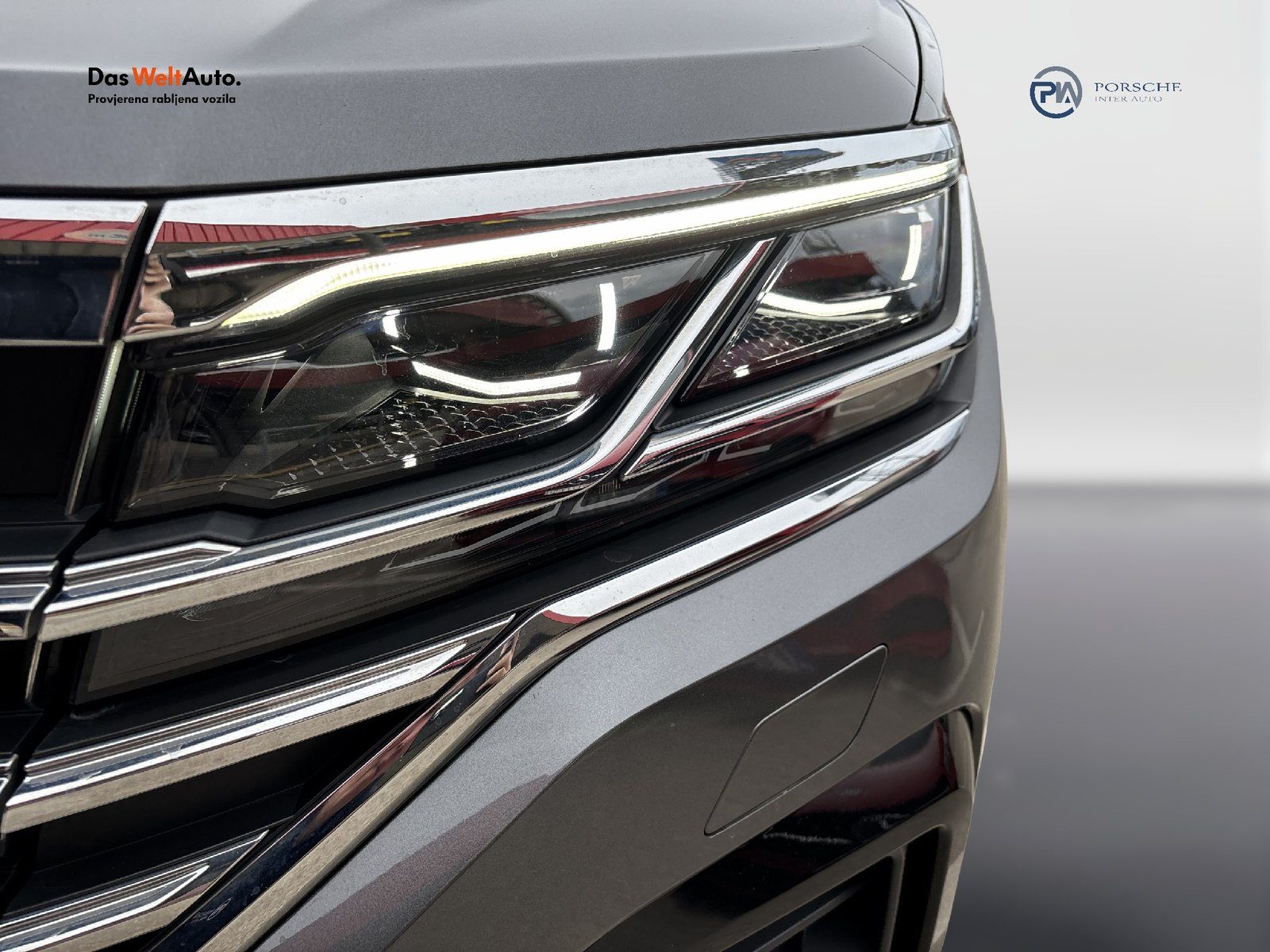 2023 Volkswagen Touareg R-Line — fotografija 20