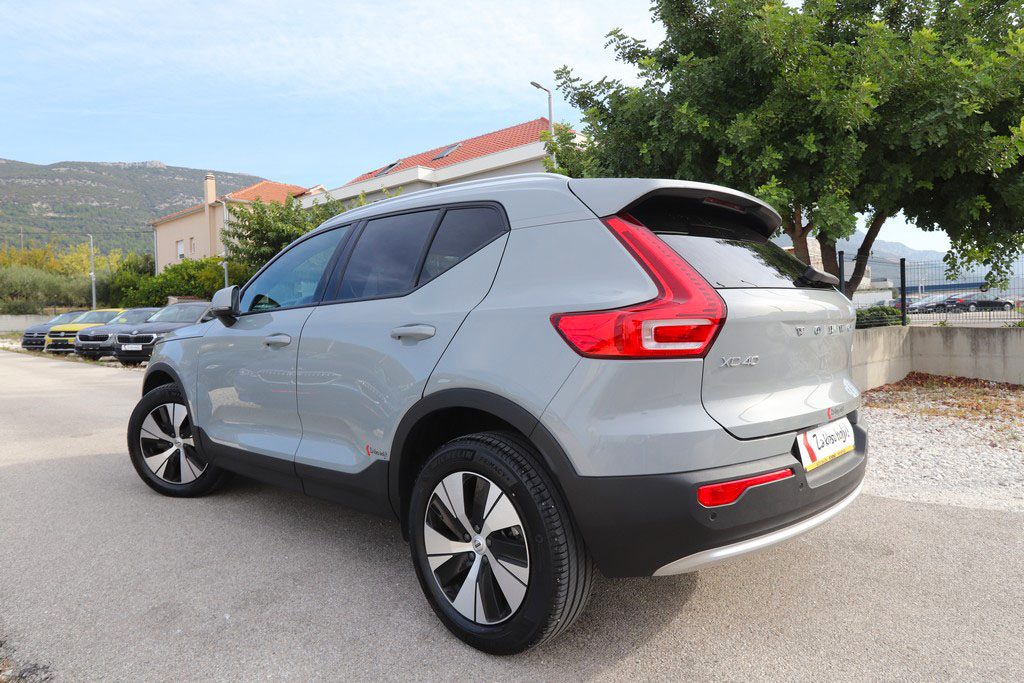 2026 Volvo XC40 — fotografija 18