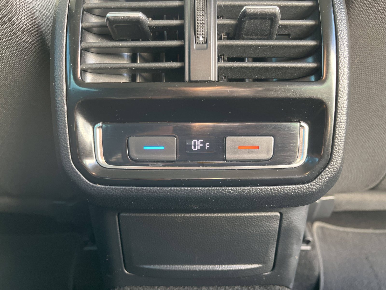 2021 Volkswagen Passat Variant — fotografija 23
