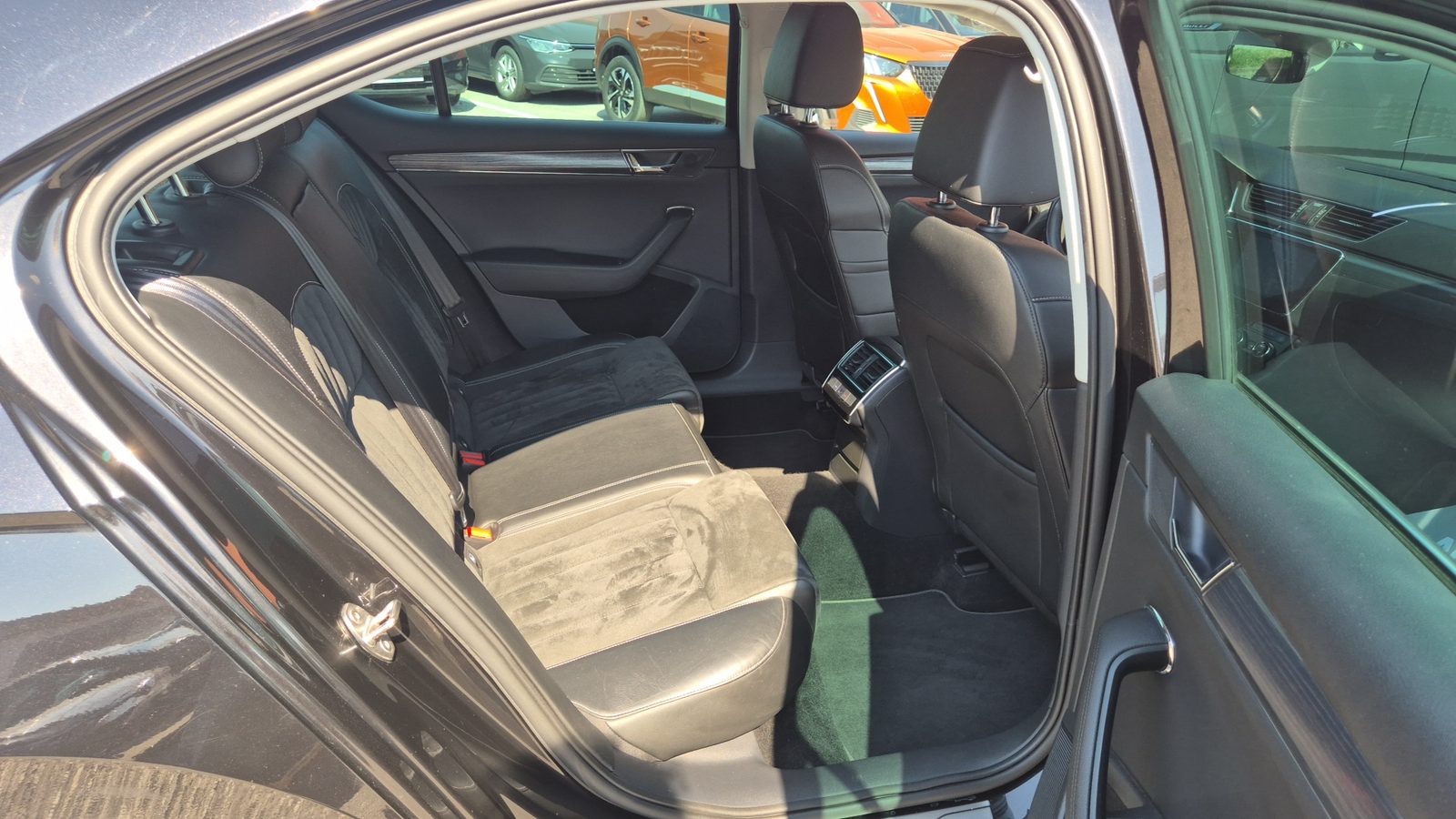 2021 Škoda Superb — fotografija 10