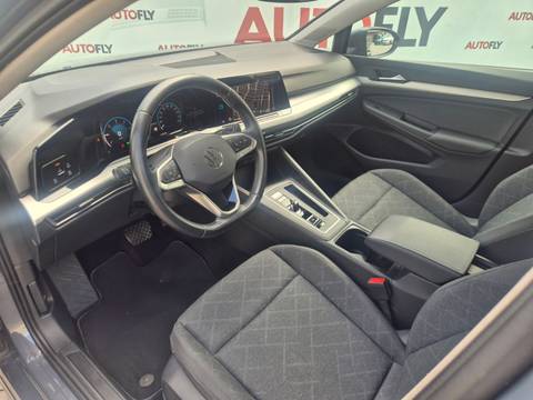 2023 Volkswagen Golf VIII — sličica 16