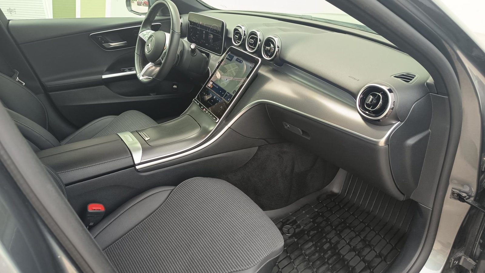 2025 Mercedes-Benz C-klasa Avantgarde — fotografija 10