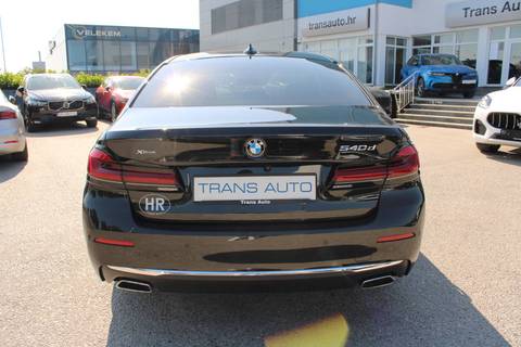 2022 BMW Serija 5 — sličica 6