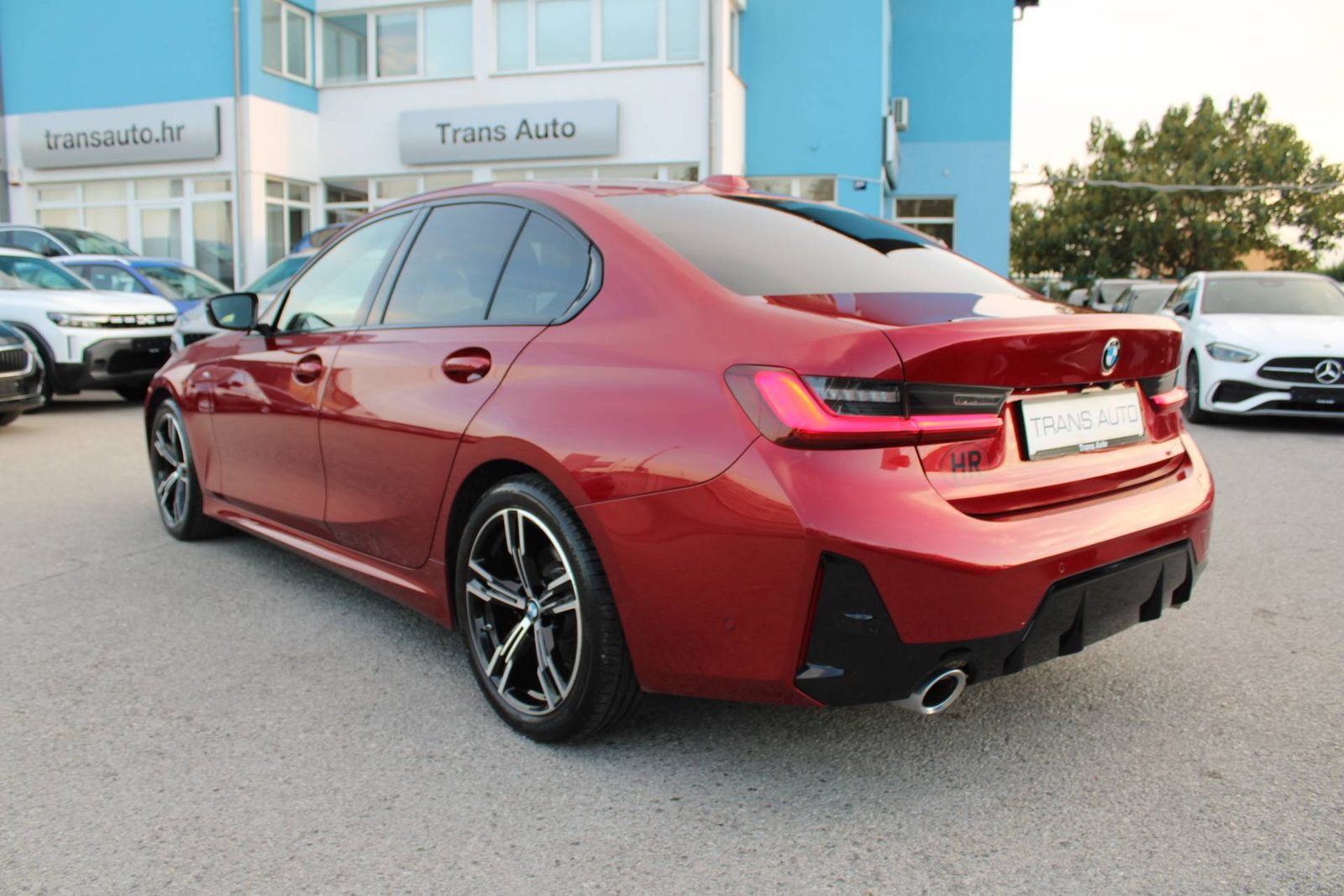 2025 BMW Serija 3 — fotografija 7