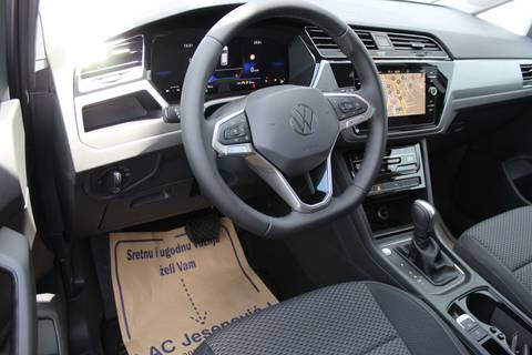 2026 Volkswagen Touran R-Line — sličica 9
