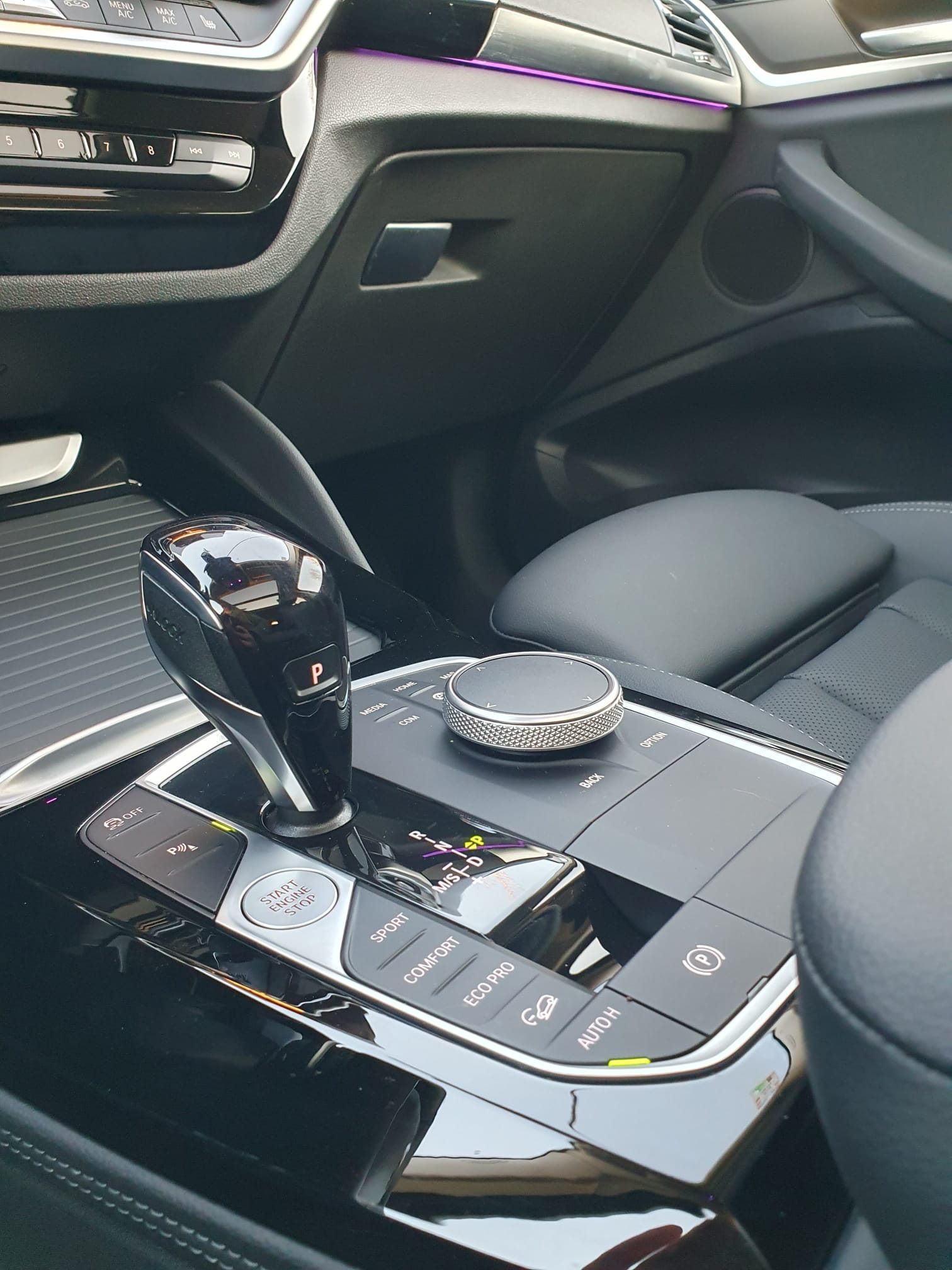 2022 BMW X4 — fotografija 13