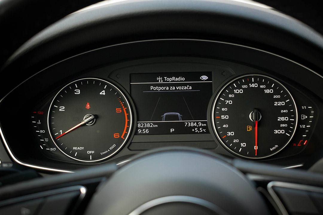 2023 Audi A4 — fotografija 12