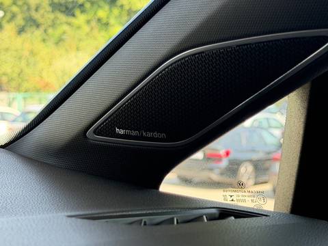 2022 Volkswagen Golf — sličica 19