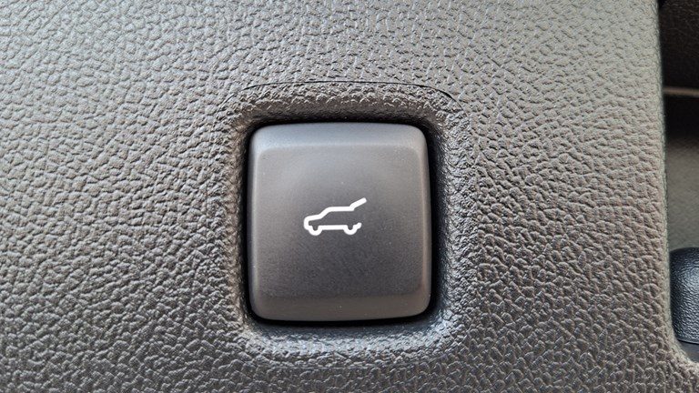 2025 Ford Kuga — fotografija 25