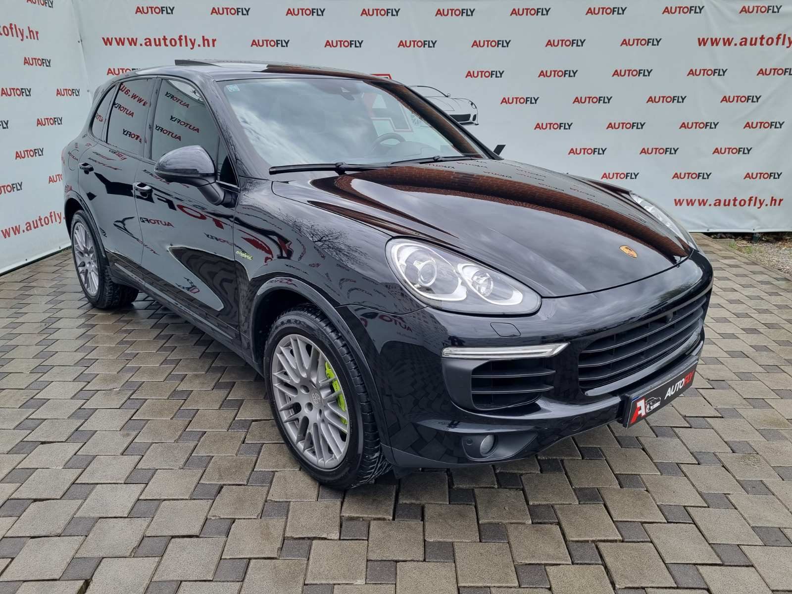 2015 Porsche Cayenne — fotografija 10