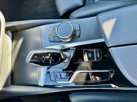 2023 BMW Serija 5 — sličica 24