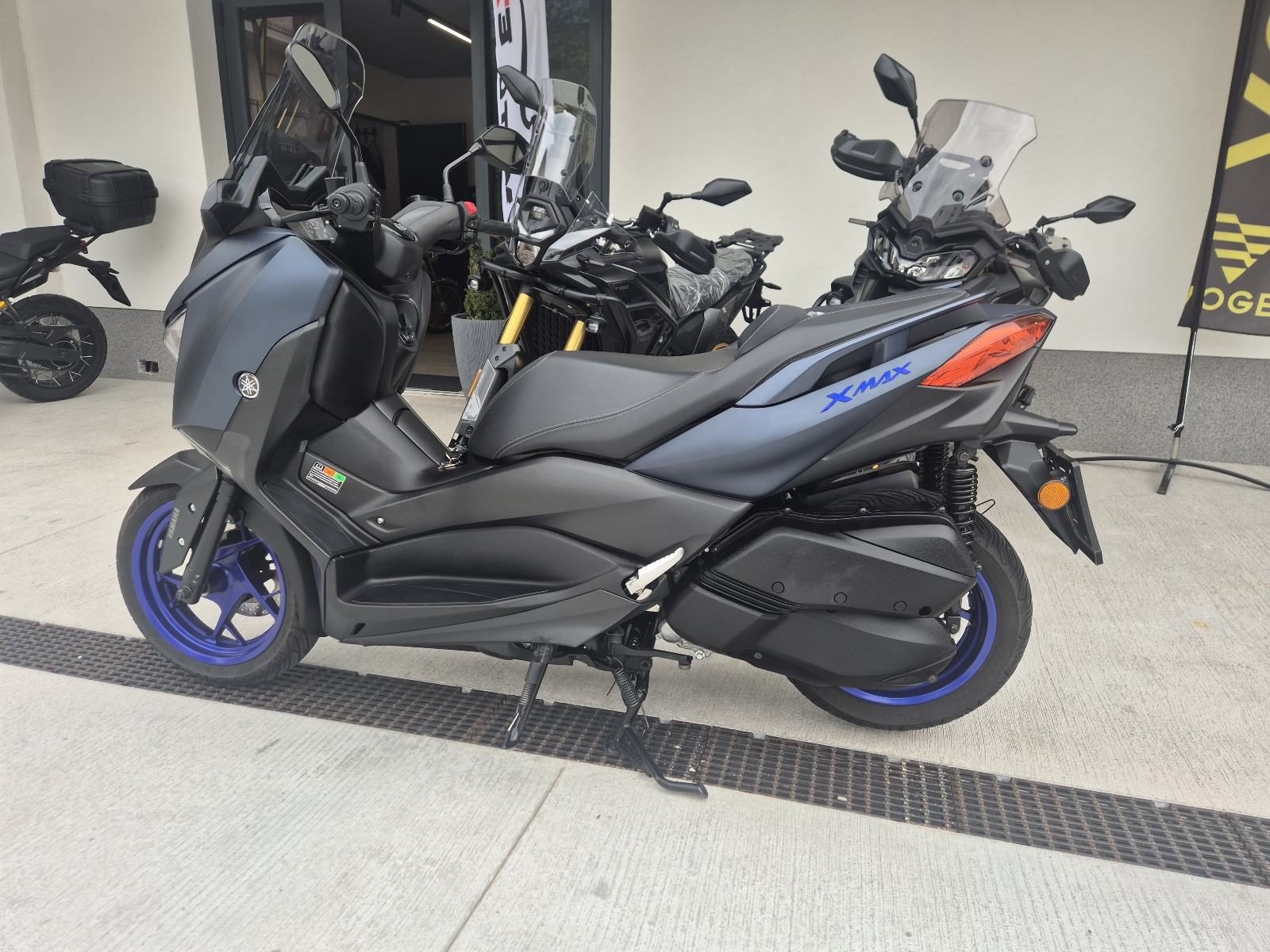 2022 Yamaha X-MAX 300 — fotografija 8