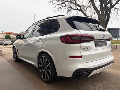 2022 BMW X5 — sličica 3