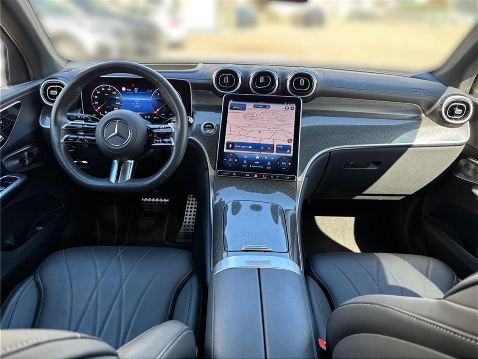 2023 Mercedes-Benz GLC — fotografija 10