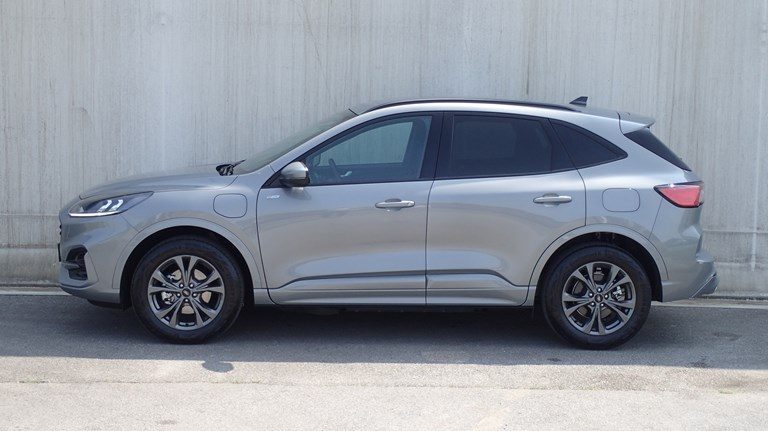 2025 Ford Kuga — fotografija 3