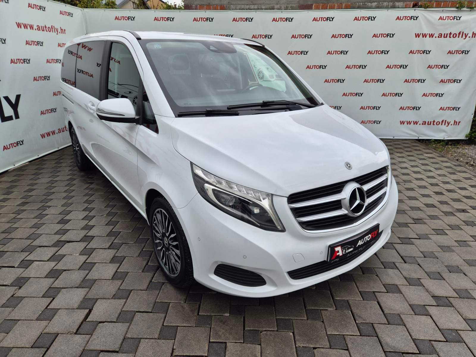 2018 Mercedes-Benz V-klasa — fotografija 3