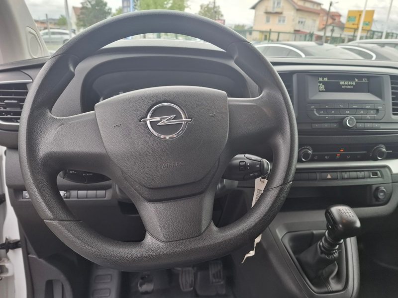 2022 Opel Vivaro — fotografija 12