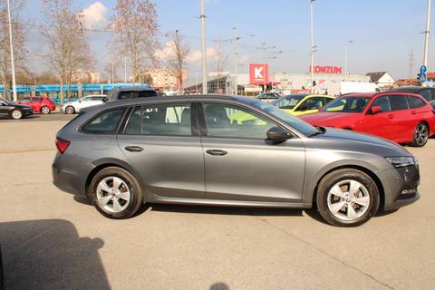 2023 Škoda Octavia Combi — sličica 4