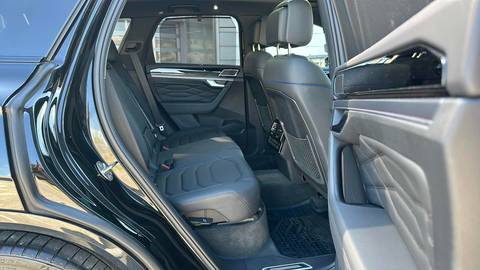 2024 Volkswagen Touareg — sličica 10