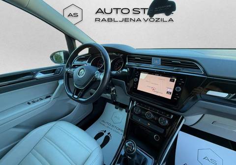 2018 Volkswagen Touran Highline — sličica 28