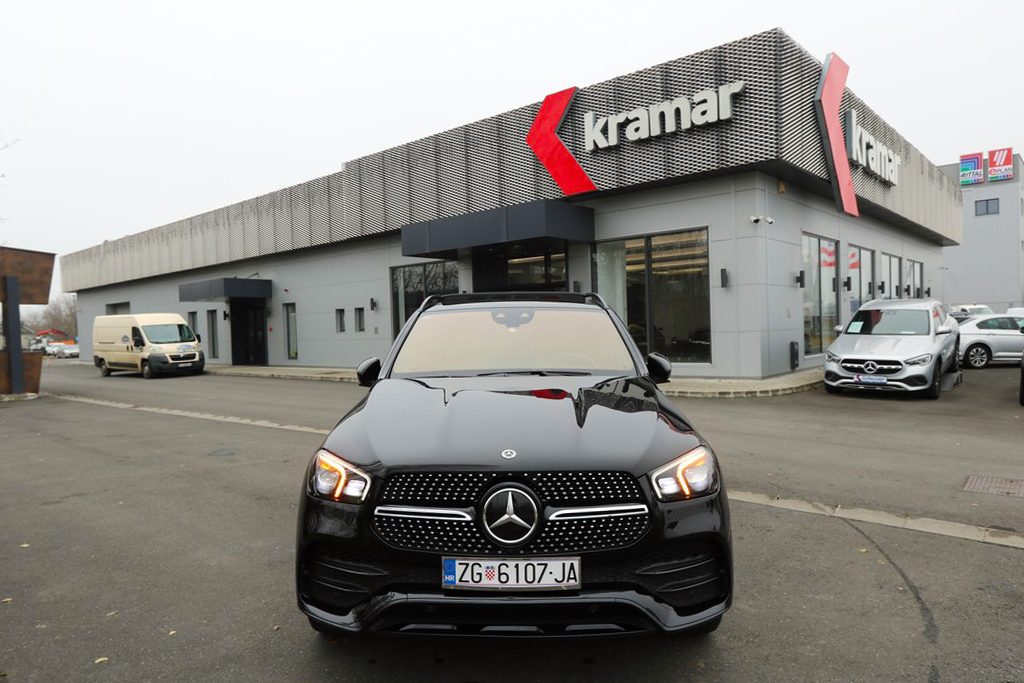 2020 Mercedes-Benz GLE AMG Line — fotografija 4