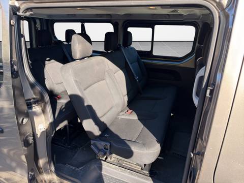 2019 Renault Trafic — sličica 12