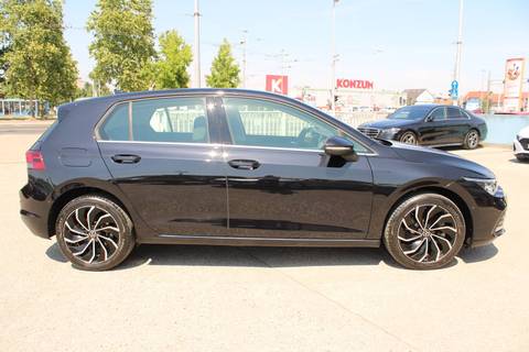 2021 Volkswagen Golf VIII — sličica 4