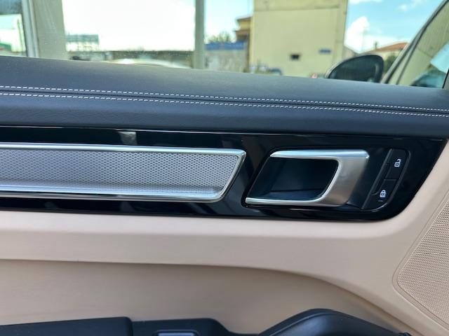 2023 Porsche Cayenne — fotografija 27