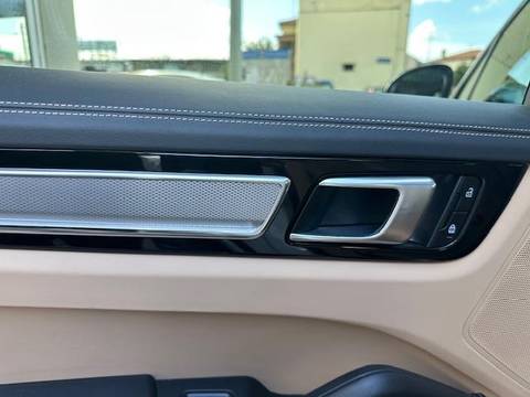 2023 Porsche Cayenne — sličica 27
