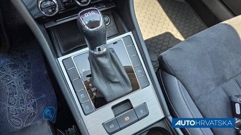 2021 Škoda Superb — sličica 23