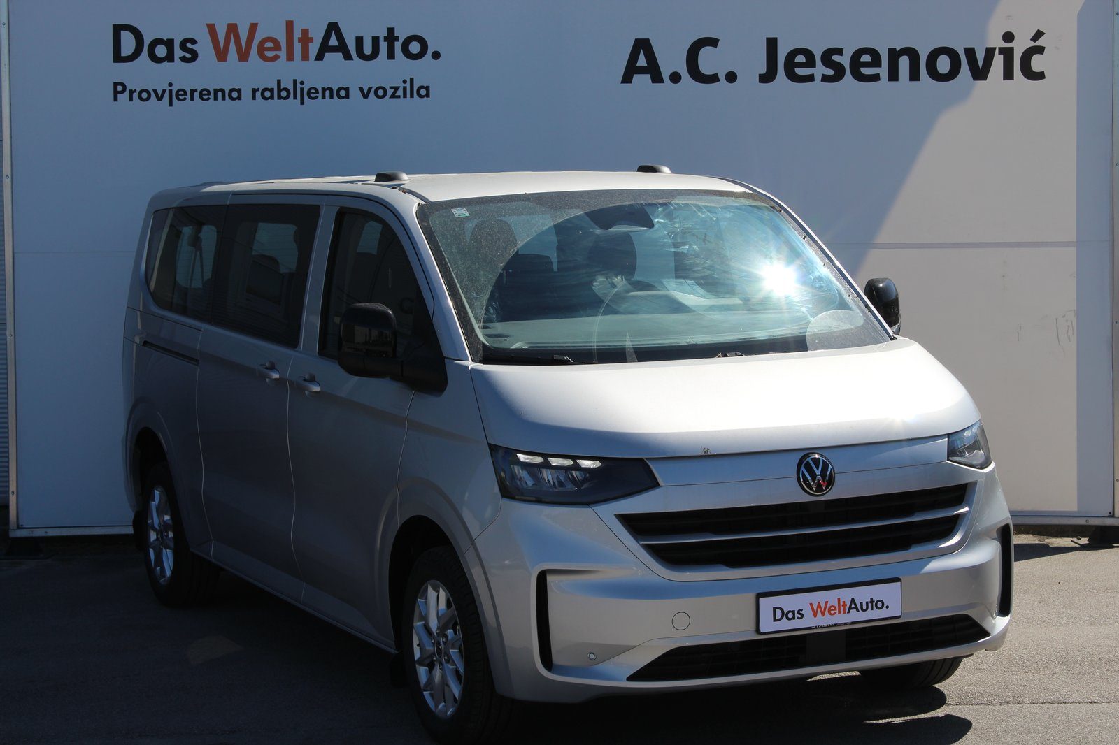 2026 Volkswagen Caravelle — fotografija 3