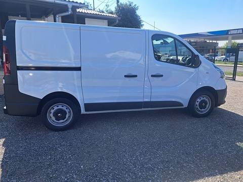 2019 Renault Trafic — sličica 4