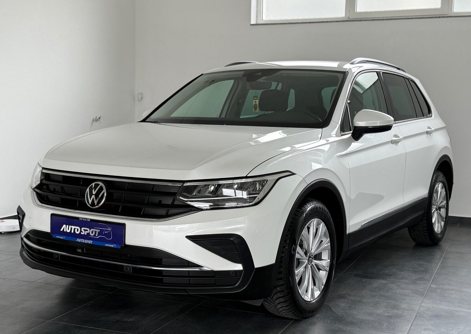 2021 Volkswagen Tiguan — fotografija 3