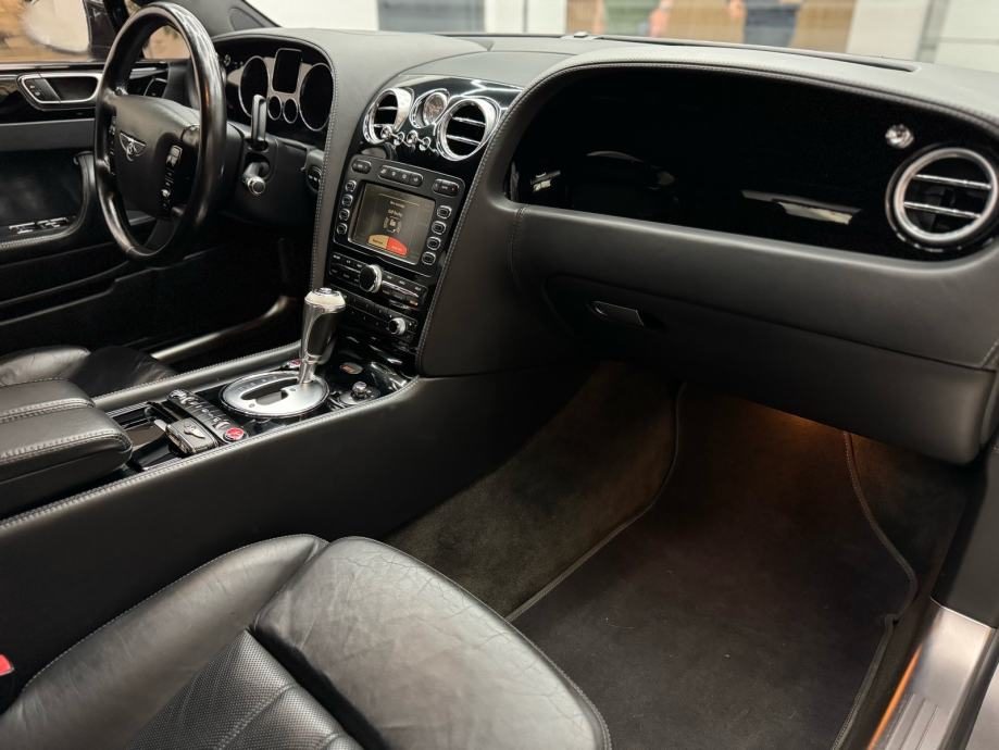 2007 Bentley Flying Spur — fotografija 20