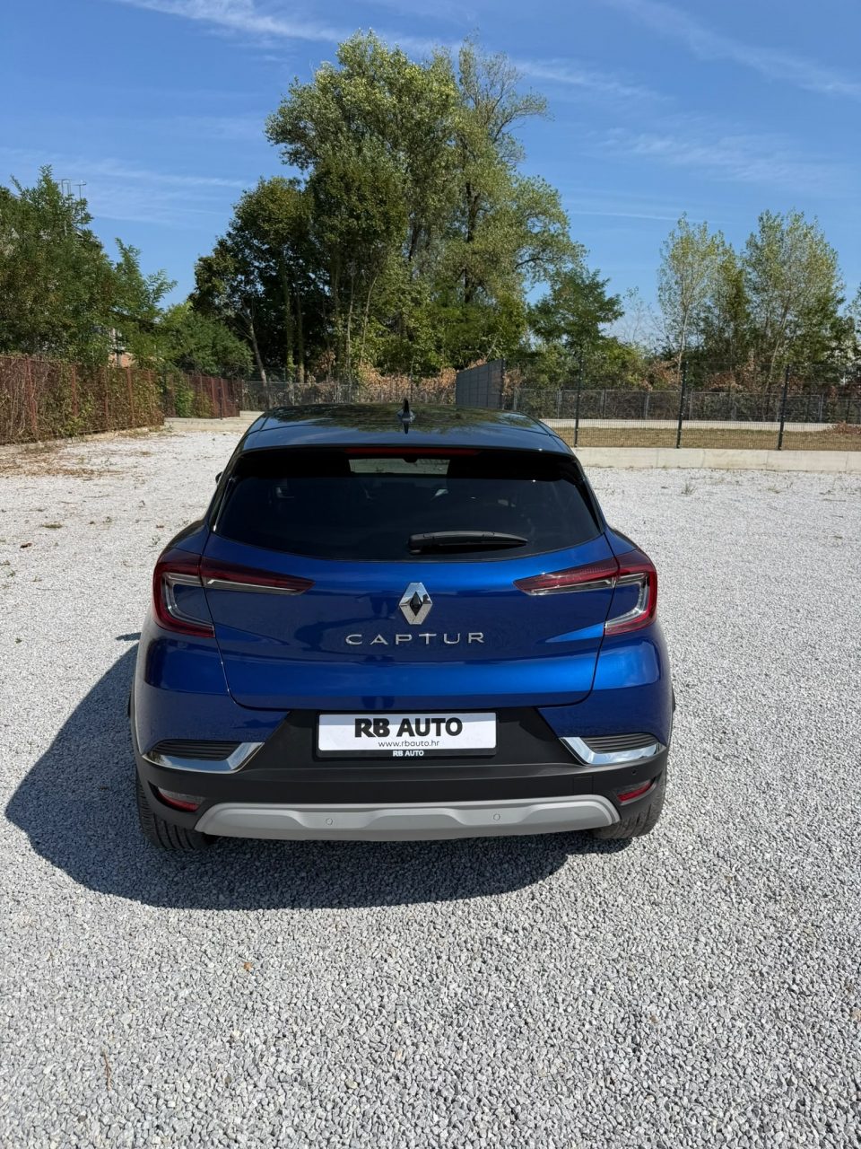 2024 Renault Captur — fotografija 12