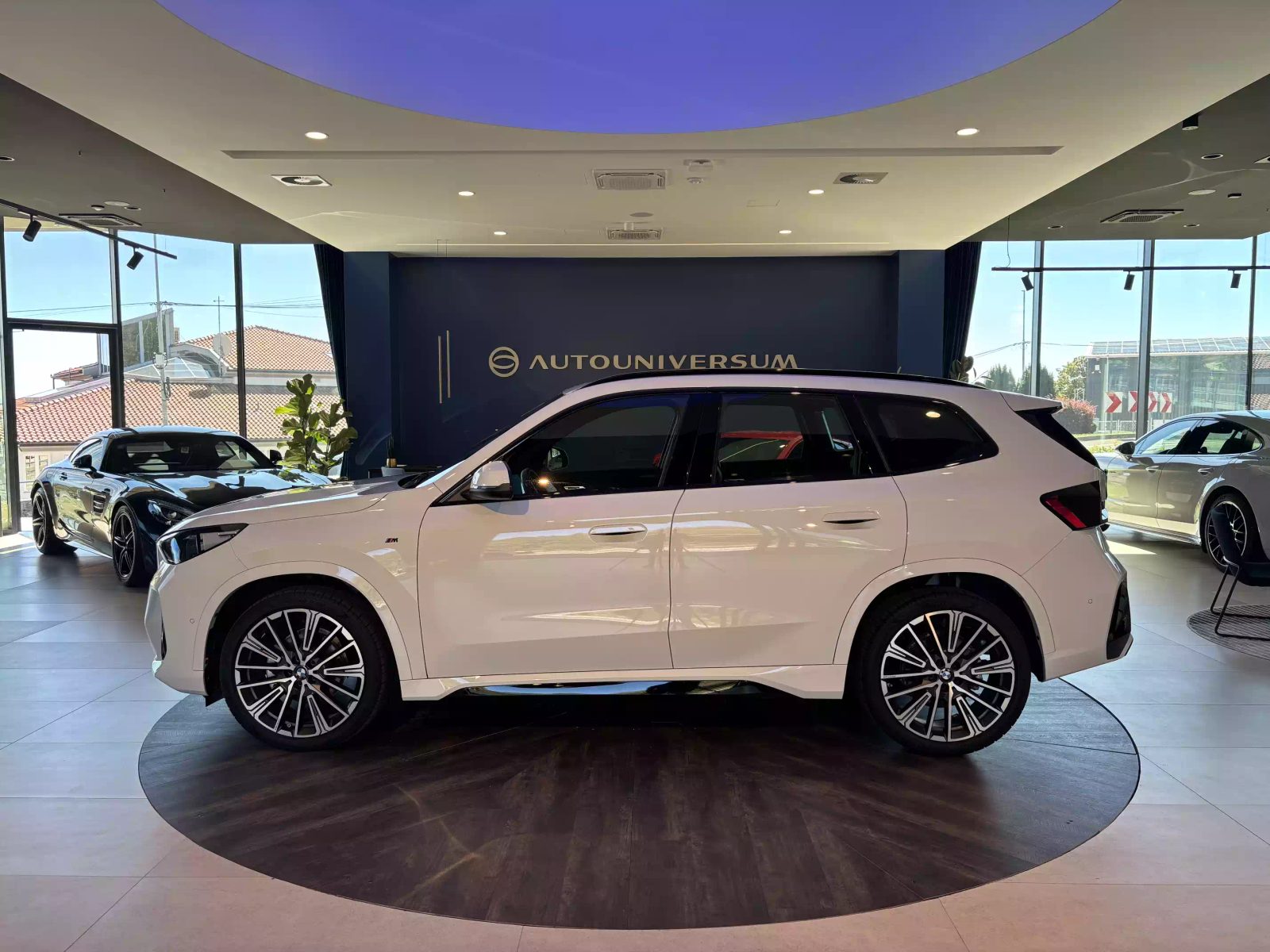 2025 BMW X1 — fotografija 3