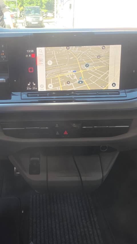 2023 Volkswagen Multivan — sličica 19