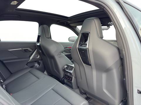 2025 BMW Serija 5 — sličica 17