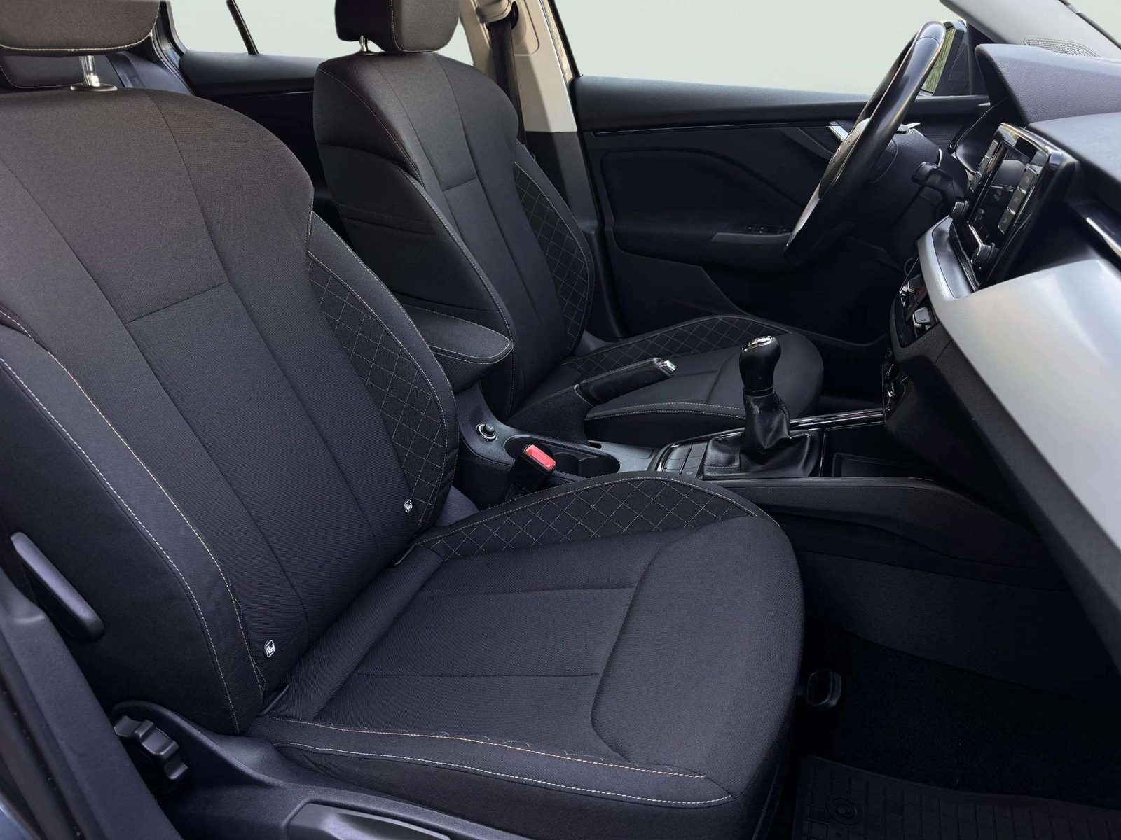 2019 Škoda Scala — fotografija 10