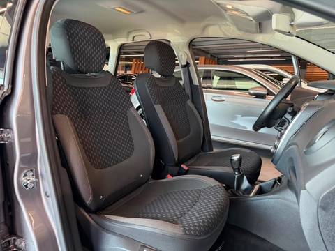 2019 Renault Captur — sličica 24