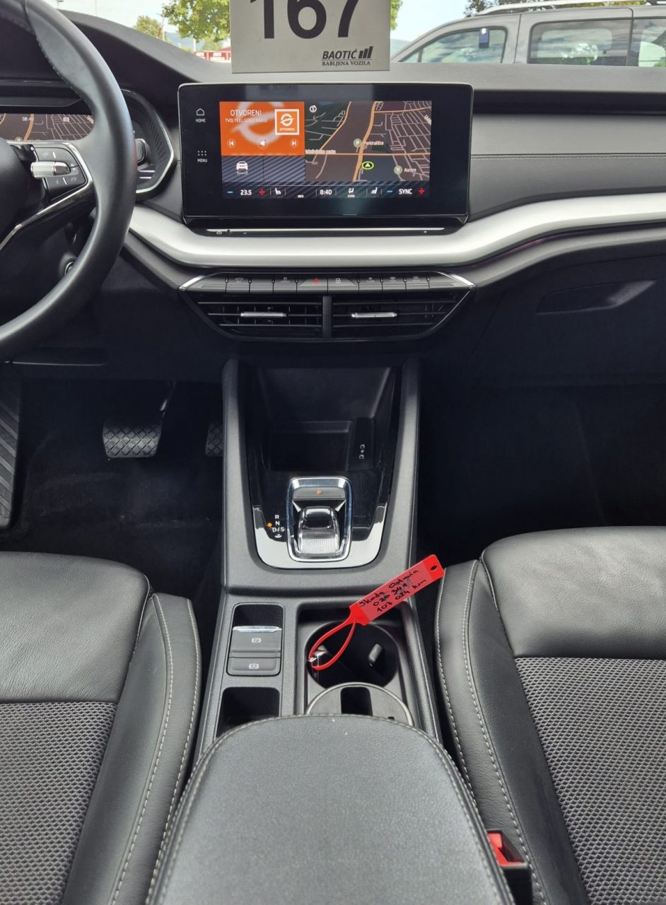 2020 Škoda Octavia Combi — fotografija 27