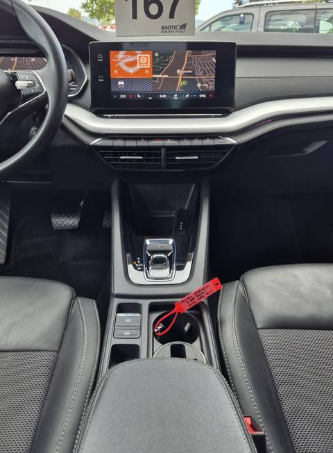 2020 Škoda Octavia Combi — sličica 27